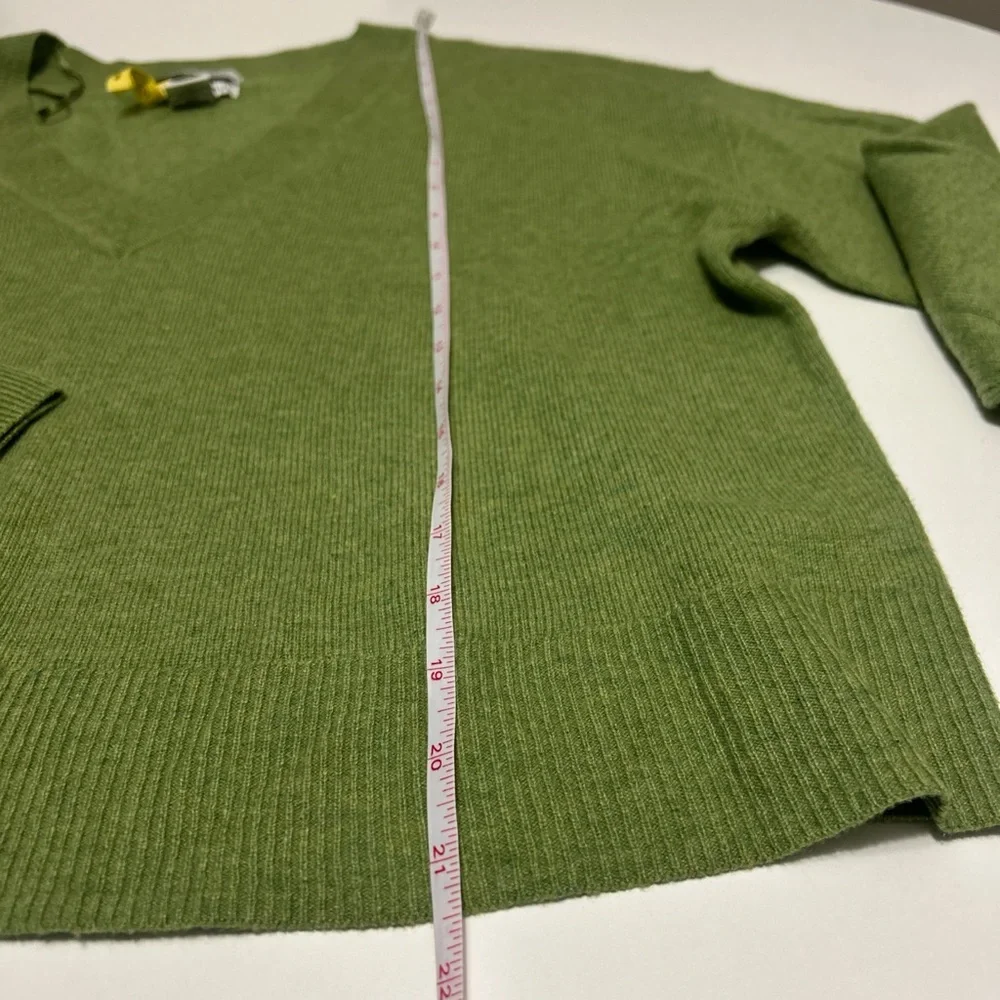 Rachel Zoe NWT 100% 2play cashmere sweater V-neck light green size extra large - Picture 4 of 8